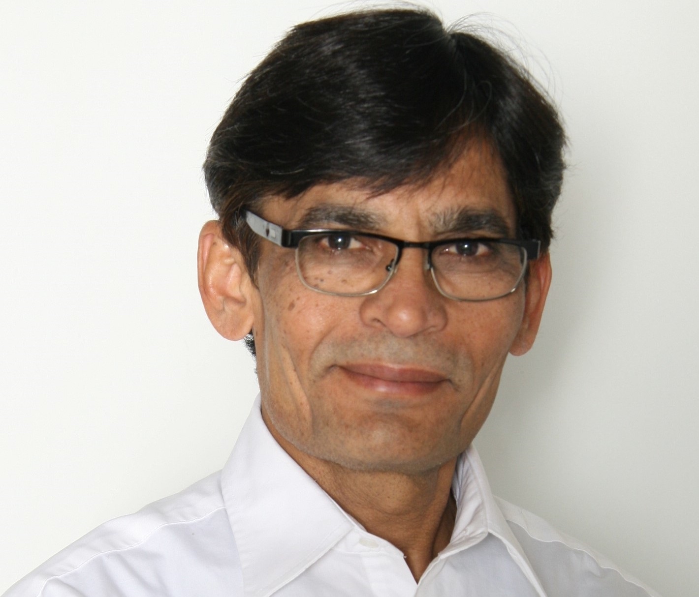 Kantilal Savaliya, Barrister, Solicitor & Notary Public
